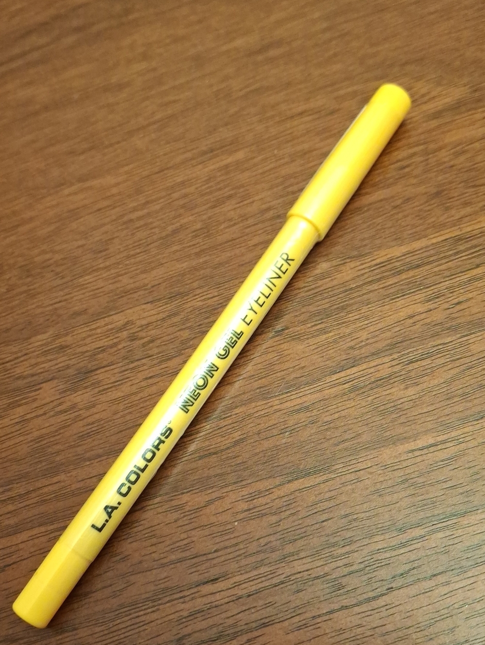 LA Colors CP636 Citrus Yellow Eyeliner New Sealed 1.5g